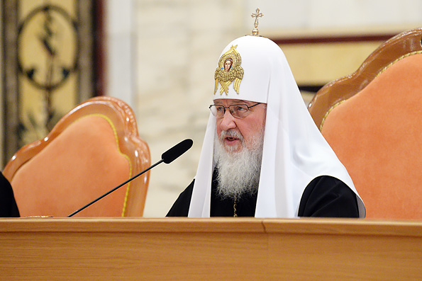 Пастырь должен твердо противостоять искушениям, возникающим в семейной жизни, — Патриарх Кирилл