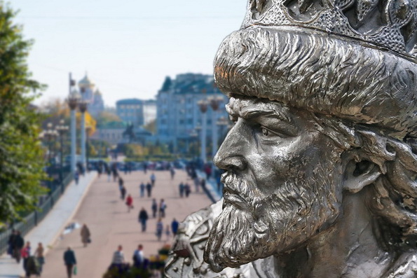 Патриарх Кирилл поддержал установку памятника Ивану Грозному в Орле