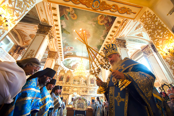 Престольный праздник Раифской обители возглавил митрополит Казанский и Татарстанский Феофан