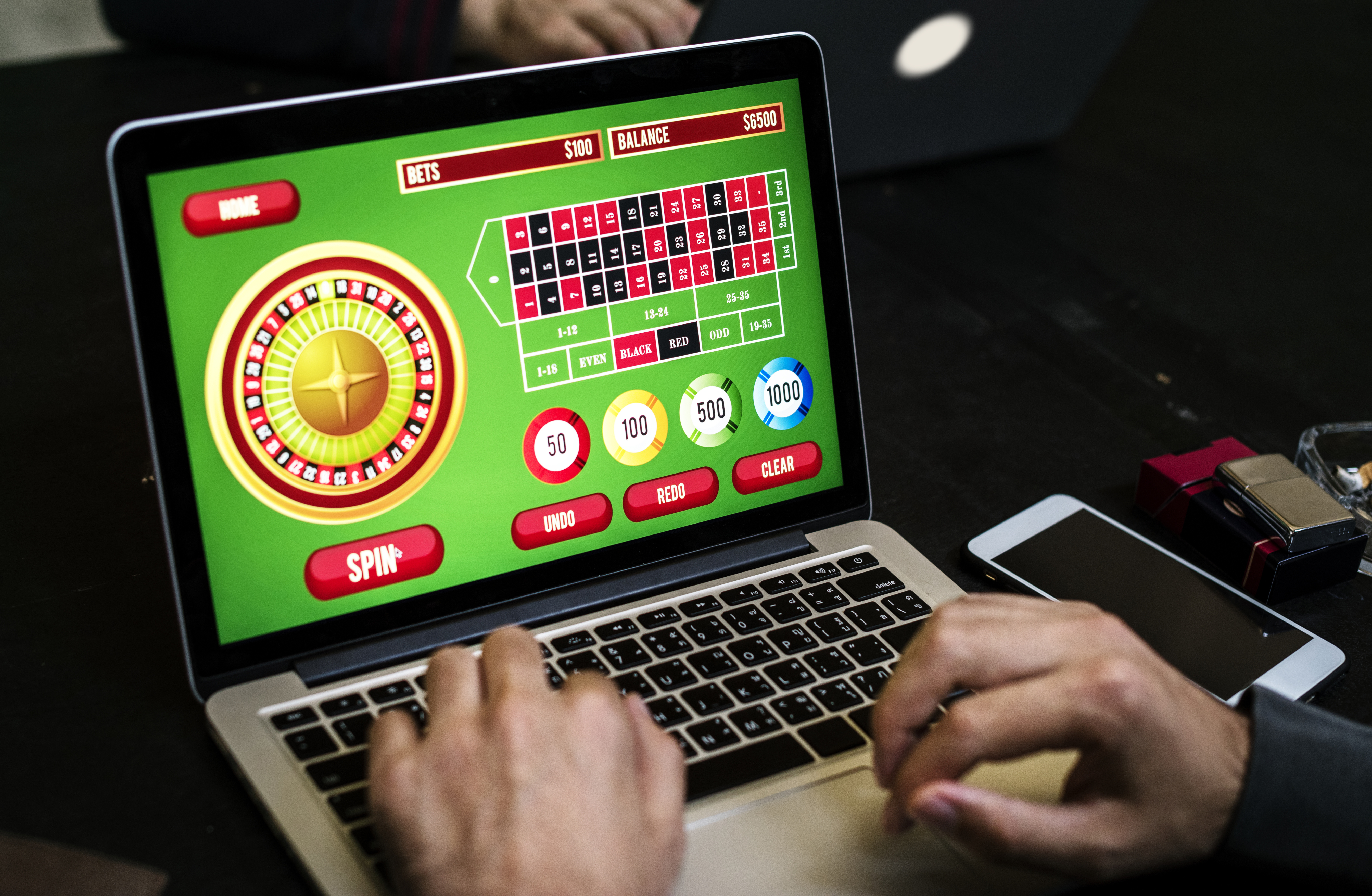 Азартные игры в интернете на деньги играть. Интернет казино. Азартные компьютерные игры. Азартные игры интернет казино. Электронное казино.